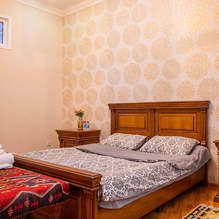 Old City Apartment Baku Exteriör bild